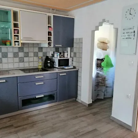 Apartmaji Iris *