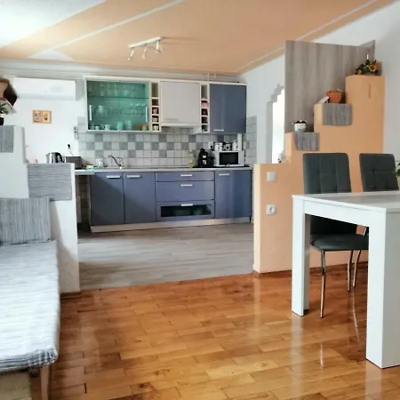 Apartmaji Iris Kobarid